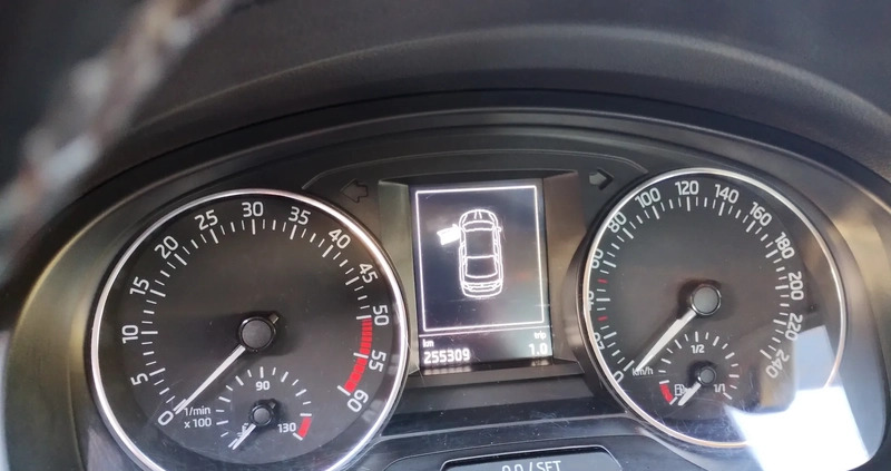 Skoda RAPID cena 28500 przebieg: 255316, rok produkcji 2015 z Bydgoszcz małe 92